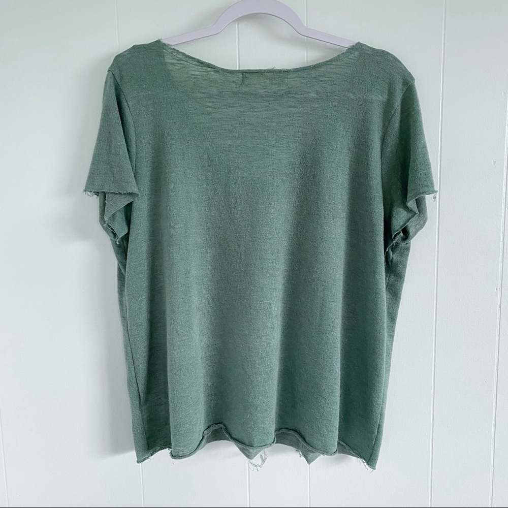Project Social T V-Neck (Urban Outfitters) - Picture 3 of 3